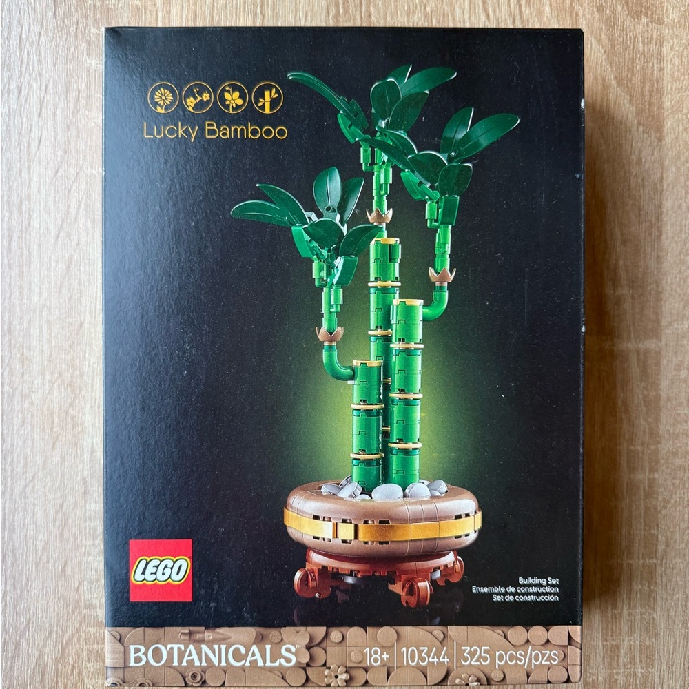 LEGO Botanicals Green Bamboo with Brown Base
